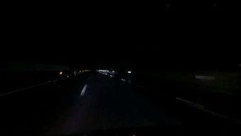 夜路狂奔,惊心动魄的生死时速