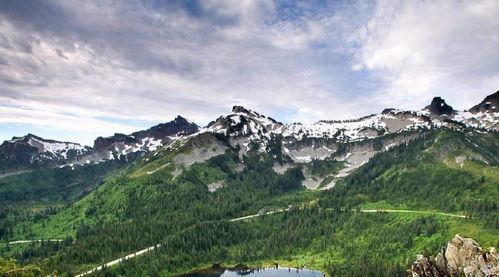 克洛伊的山,自然奇观与探险之旅